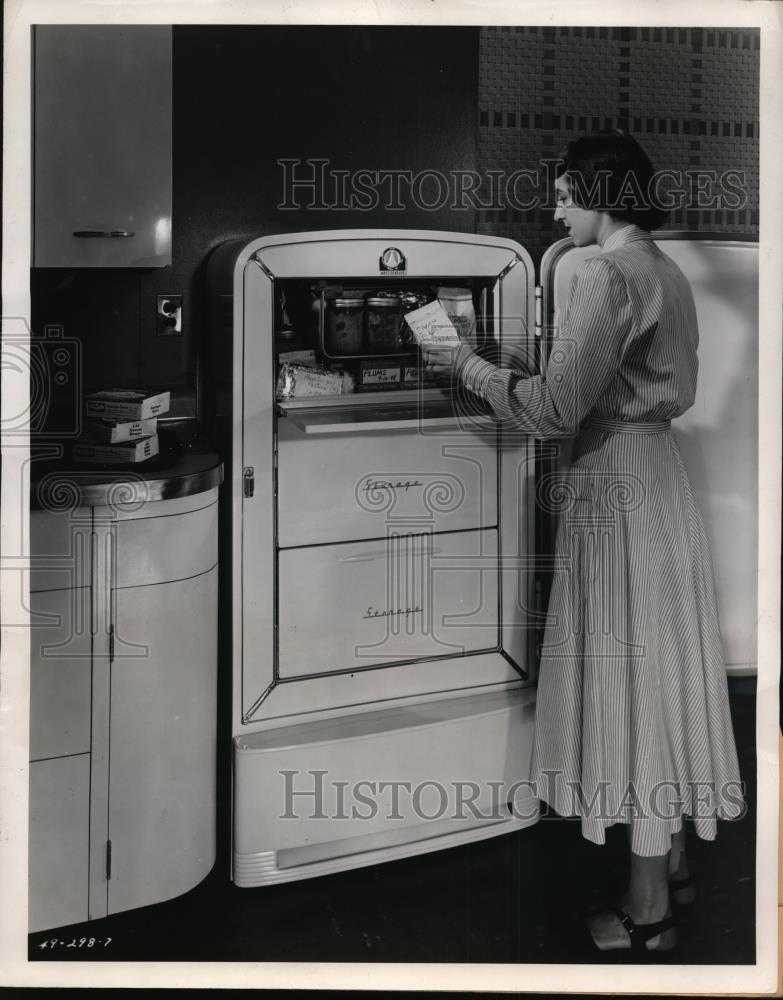 1949 Press Photo Westinghouse&#39;s Home Freezer Keeps Temperatures Below Freezing - Historic Images