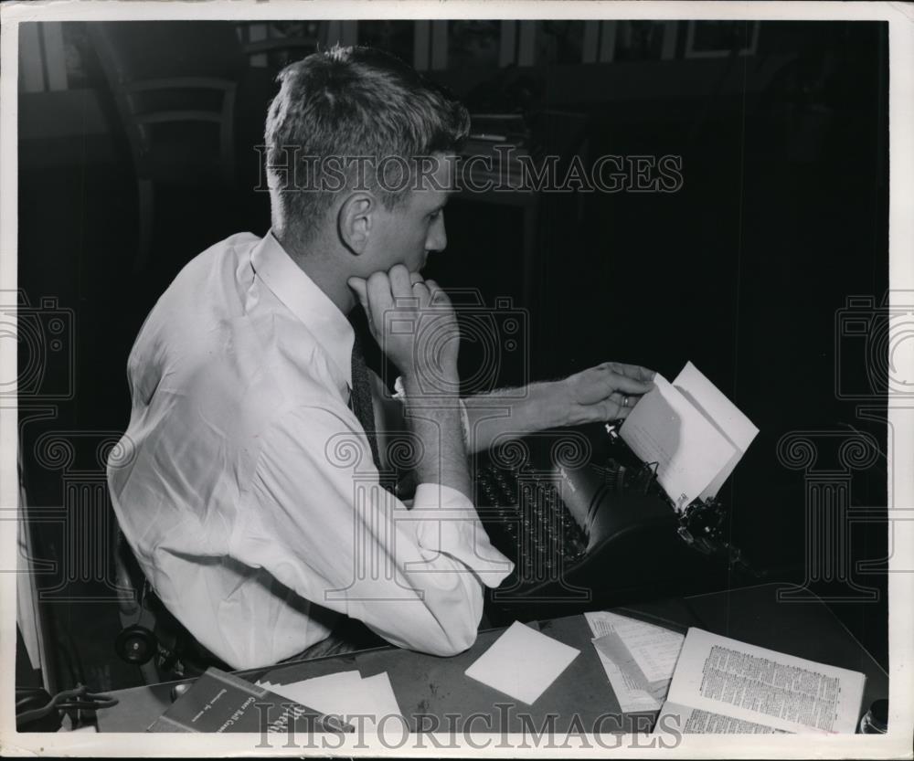 1952 Press Photo Mitchell Torok Football Star of Stephen F. Austin State College - Historic Images