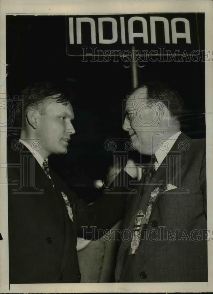 1948 Press Photo of Phillip Wilkie (L) with Sen Homer E. Capehart. - Historic Images