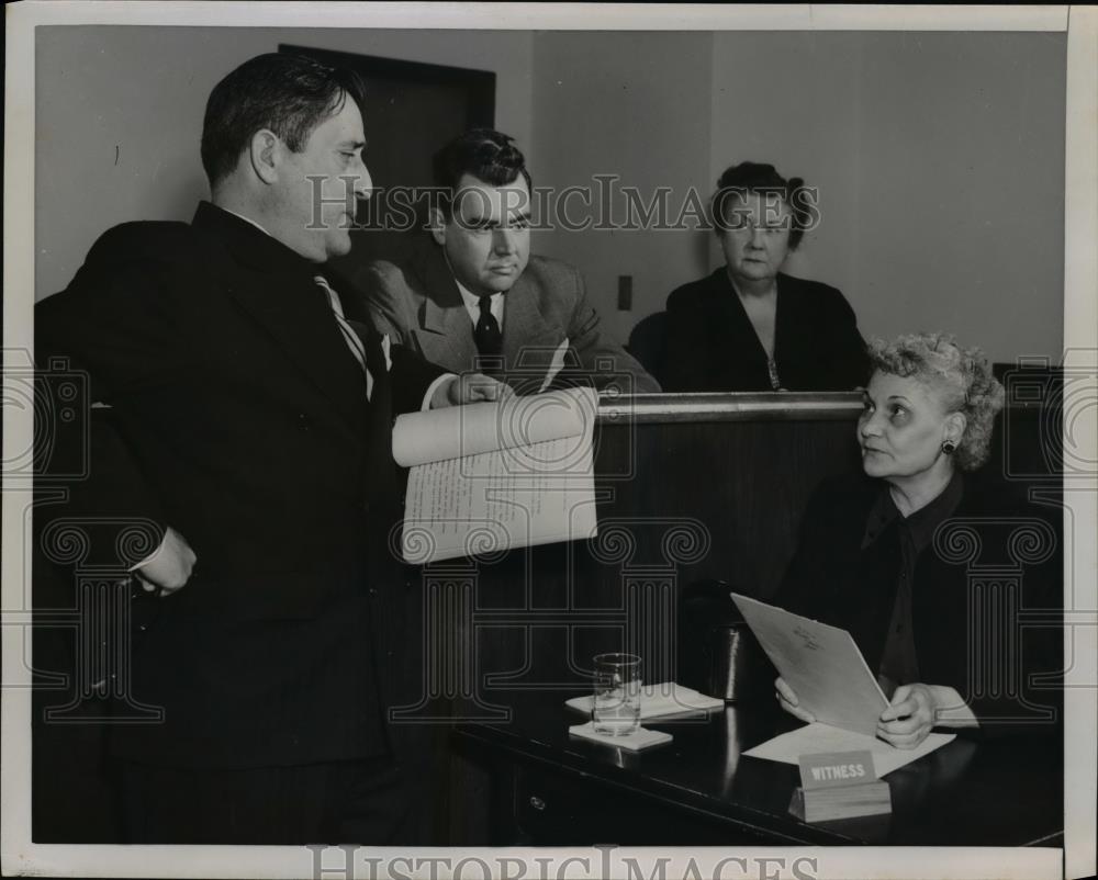 1954 Press Photo Bereniece Baldwin on stand, Undercover agent FBI - Historic Images