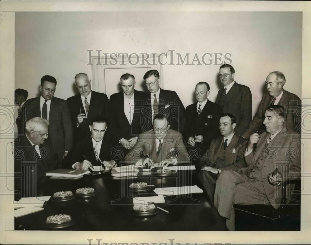 1941 Press Photo Roger Lapham, A.F. Hartung, Douglas Greenman, Charles B. - Historic Images