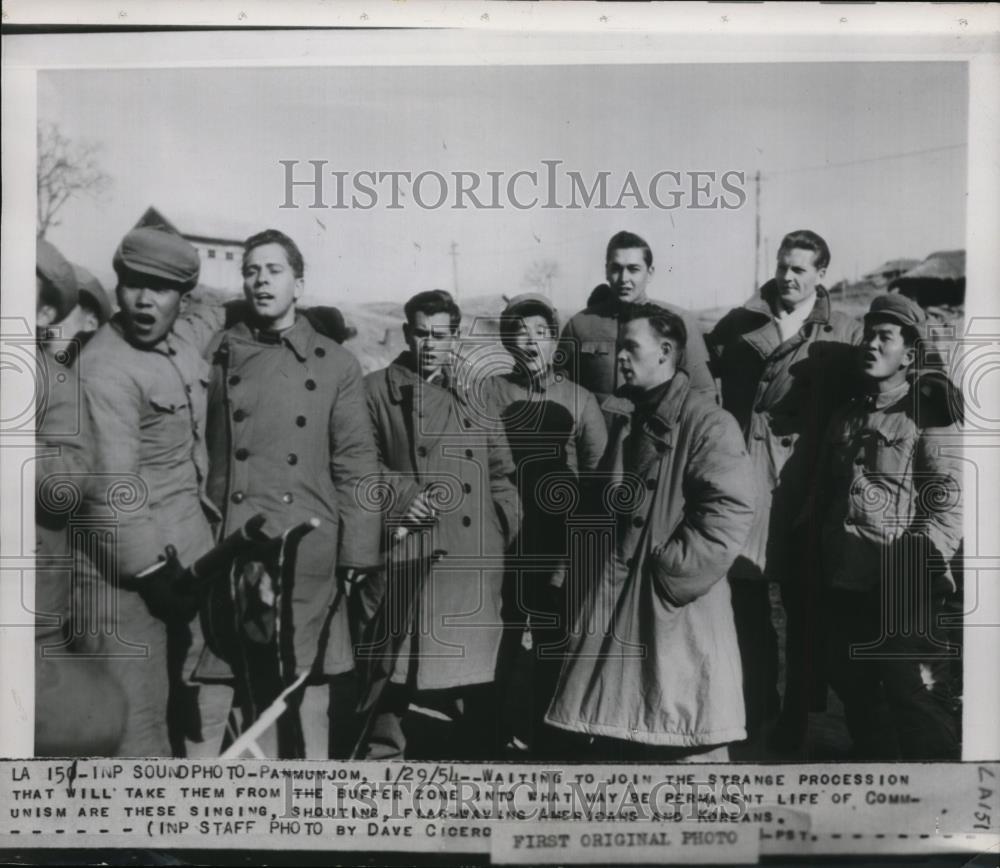 1954 Press Photo Americans &amp; Koreans Wait To Join The Strange Procession - Historic Images