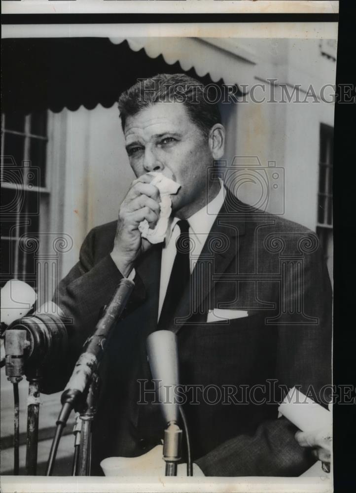 1960 Press Photo Thruston Morton in Washington - Historic Images