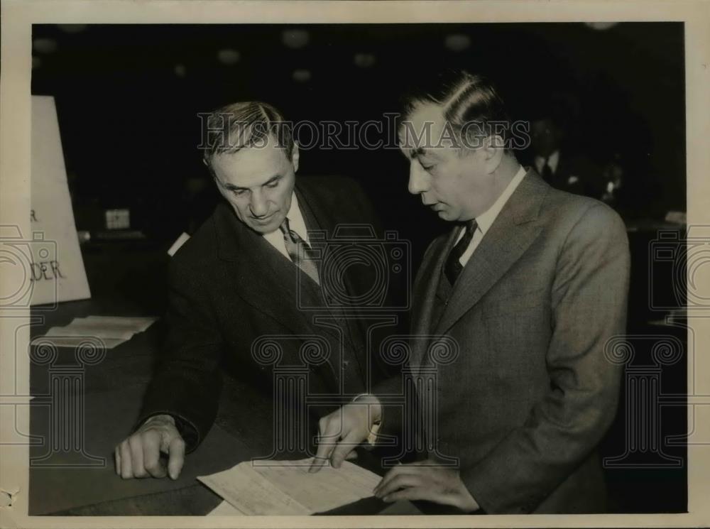 1937 Press Photo America's Income Tax Collection in New York largest in country - Historic Images