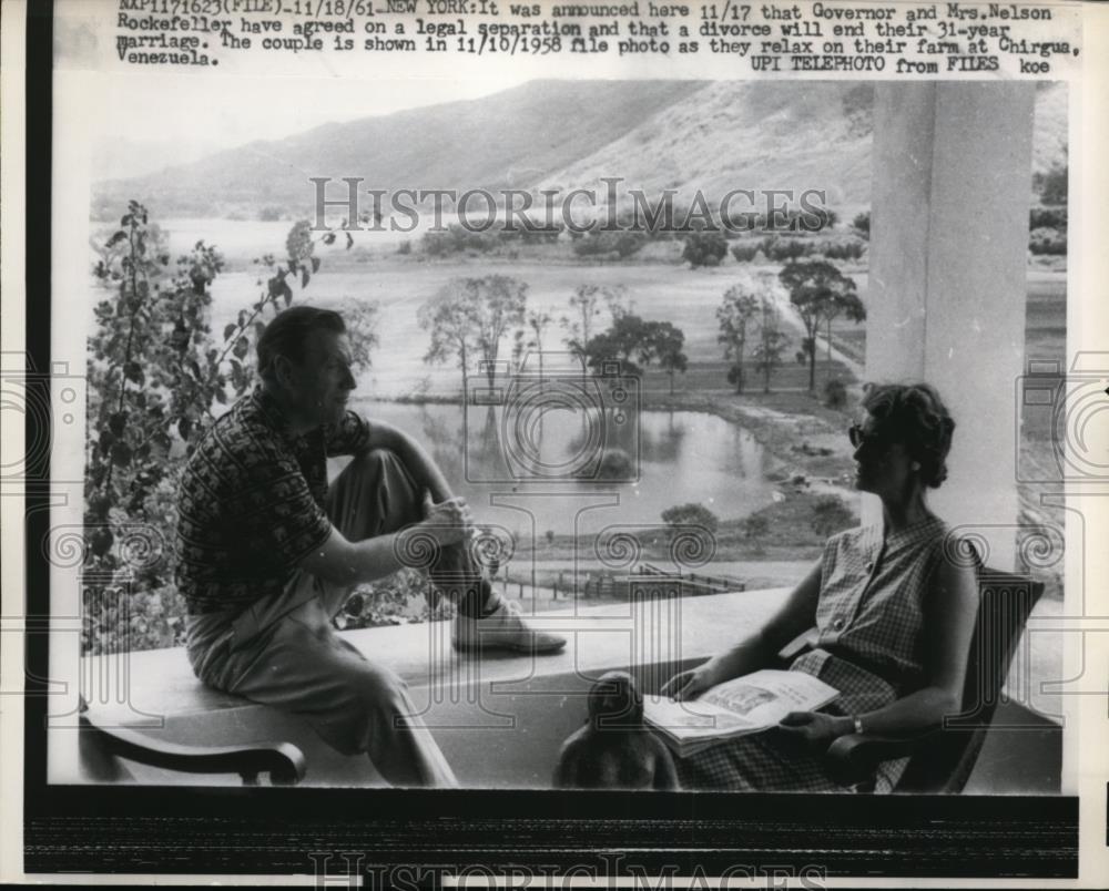 1961 Press Photo New York Governor & Mrs Nelson A Rockefeller Separate - Historic Images
