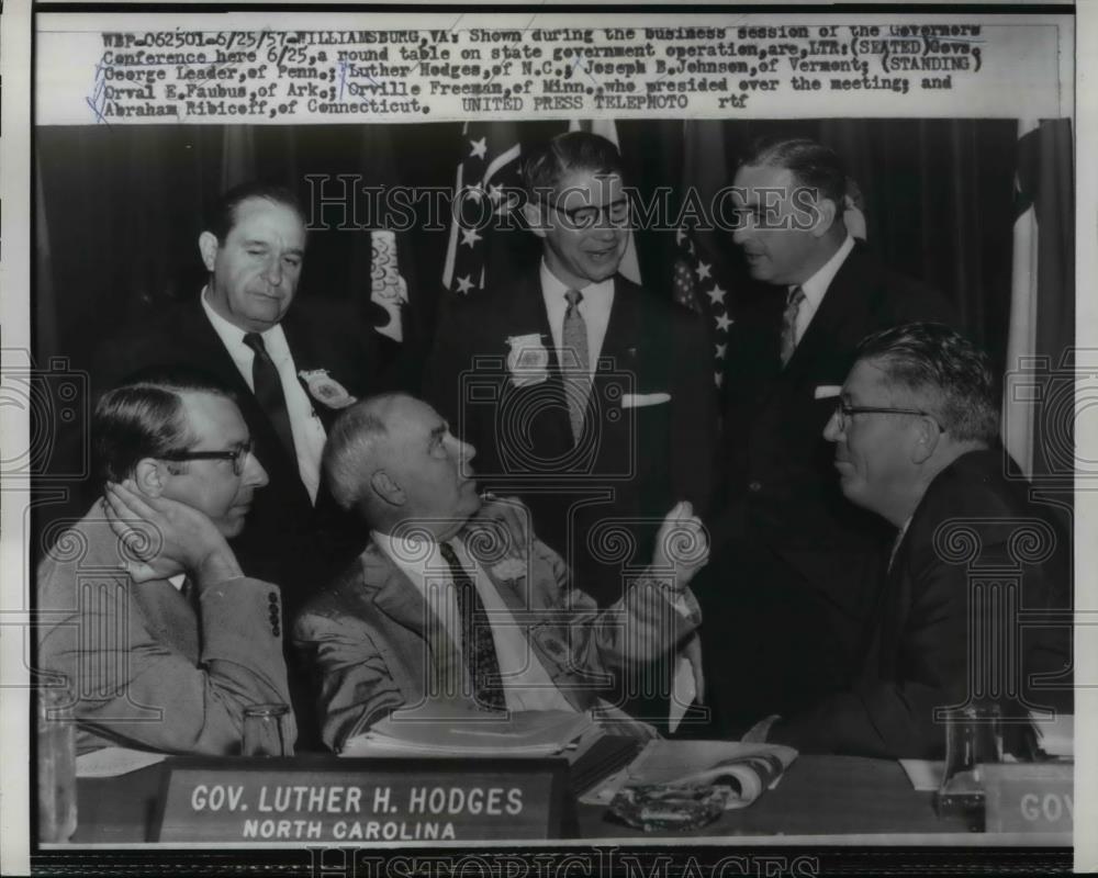 1957 Press Photo Governors Conference Business Session, Williamsburg Virginia - Historic Images