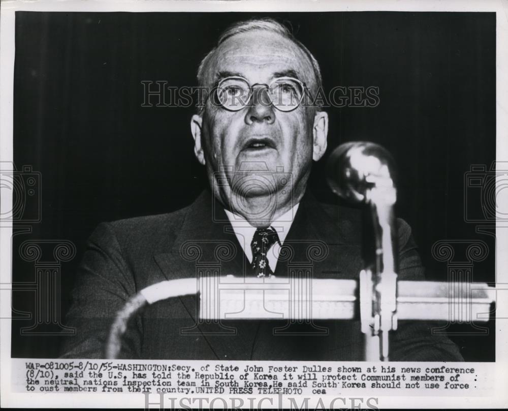1955 Press Photo Sec. Of State John Foster Dulles Shown At His News Conference - Historic Images