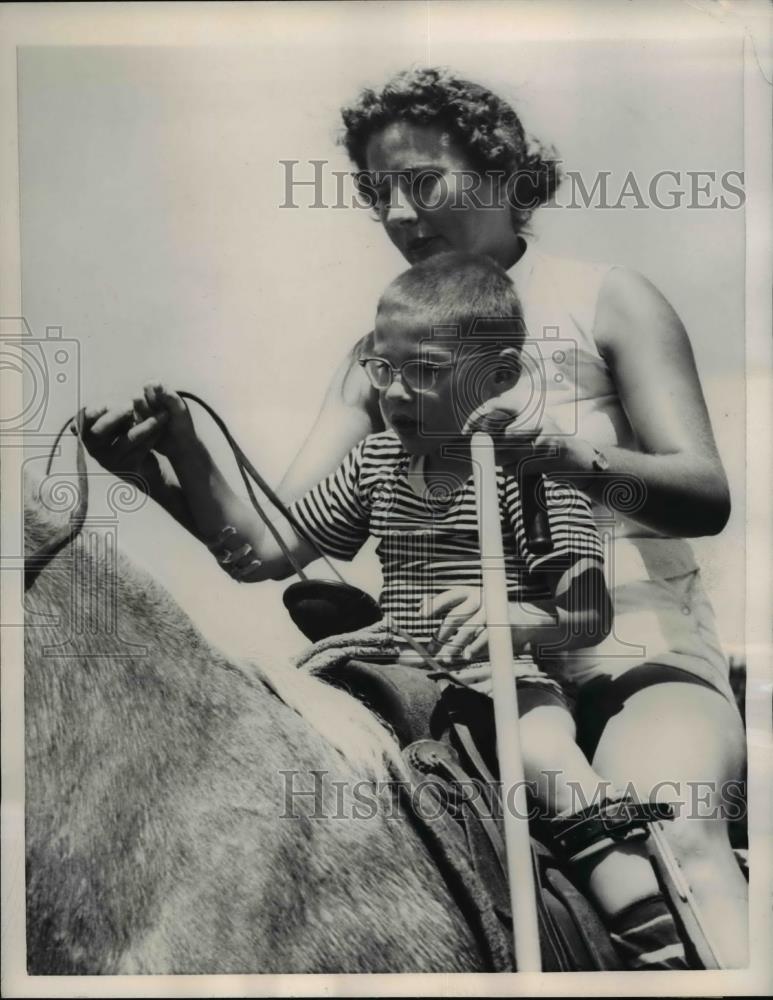 1957 Press Photo Giant City State Park- Tim Mueller is riding a horse. - Historic Images