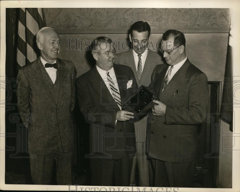 1953 Press Photo Birkett Williams,Mayor Tom Burke and Bill Mayor,Harold Lockwood - Historic Images