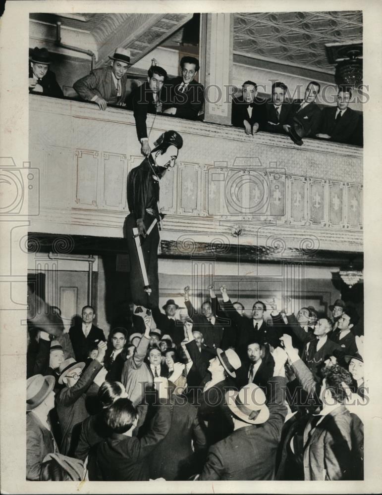 1931 Press Photo Figure of Italian Minister Dino Grandi hang by Anti-Fascist. - Historic Images