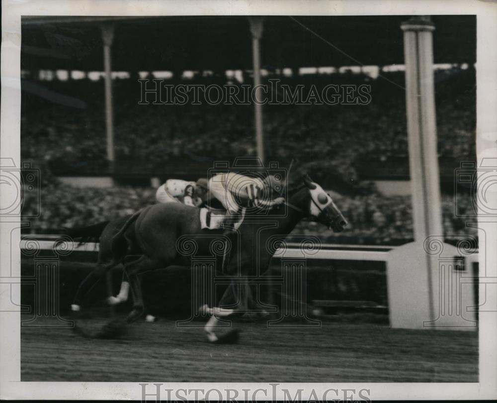 1939 Press Photo Belmont NY Nick Wall on Entracte, Stout on Fighting Fox - Historic Images