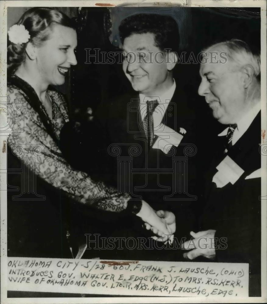 1960 Press Photo Gov. Frank Lausche, Gov Walter Edge, Mrs. RS Kerr, Oklahoma - Historic Images