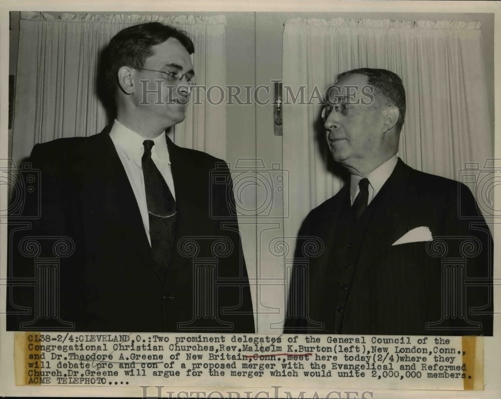 1949 Press Photo Cleveland Rev Malcolm K Burton and Dr Theodore Greene. - Historic Images