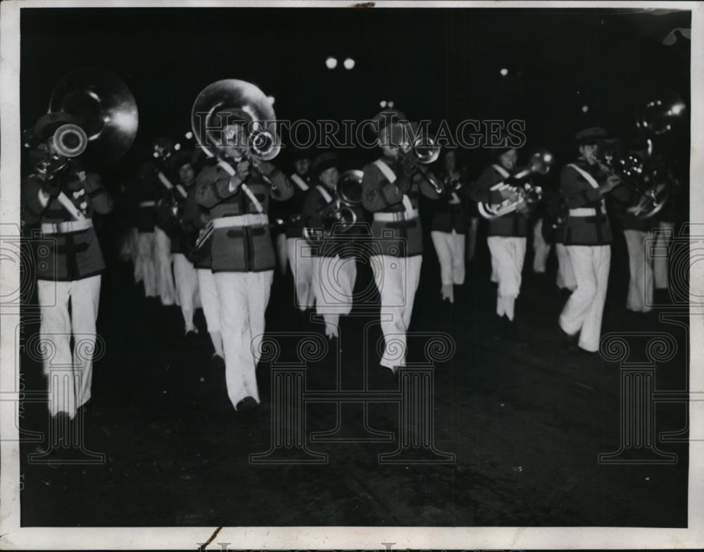 1934 Press Photo West Tech Band Marches up Euclid Cleveland, Ohio - Historic Images