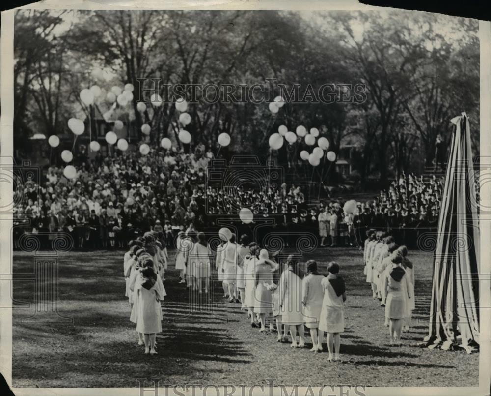 1929 Press Photo Green Lantern song and dance at Northwestern University. - Historic Images