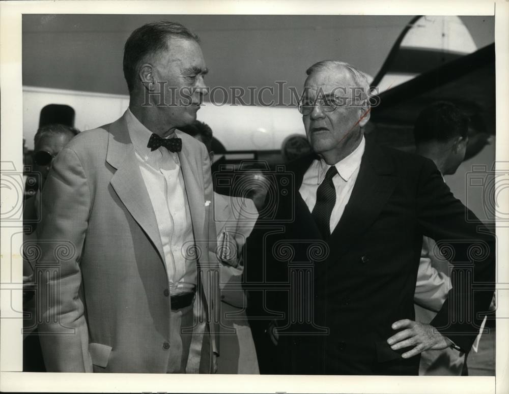 1957 Press Photo Sec. Of State John Foster Dulles &amp; Christian Herter At Airport - Historic Images