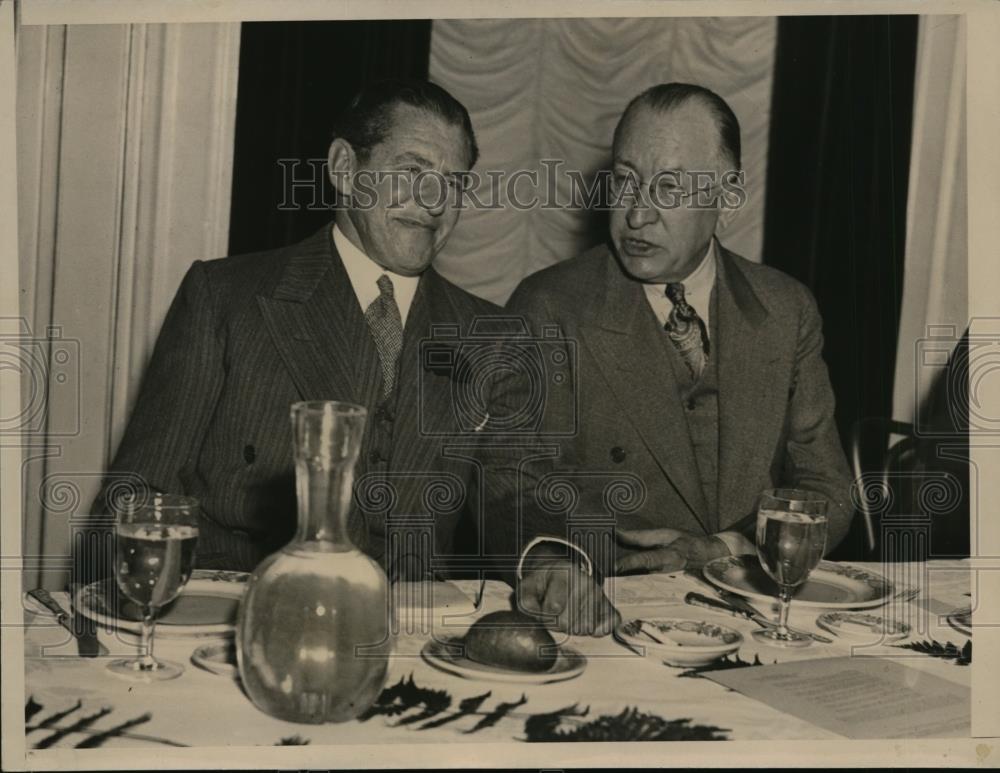 1935 Press Photo Major Benjamin Namm, D.C. Keller, Ohio Businessman - Historic Images