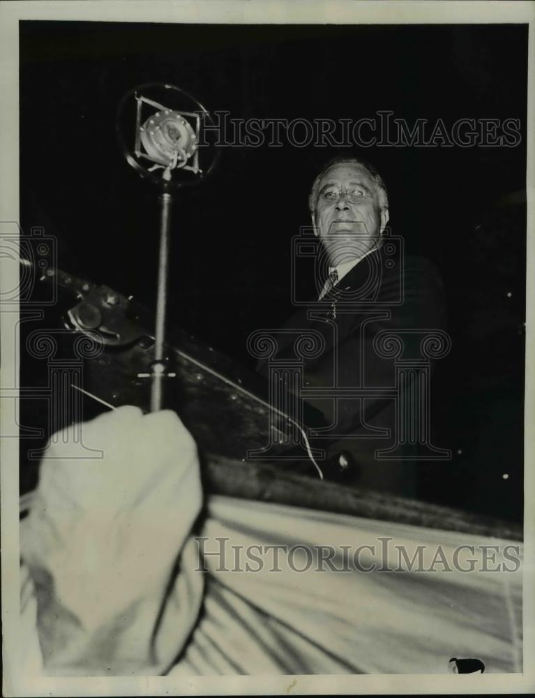 1933 Press Photo Pres.Franklin Roosevelt addresses at American Legion. - Historic Images