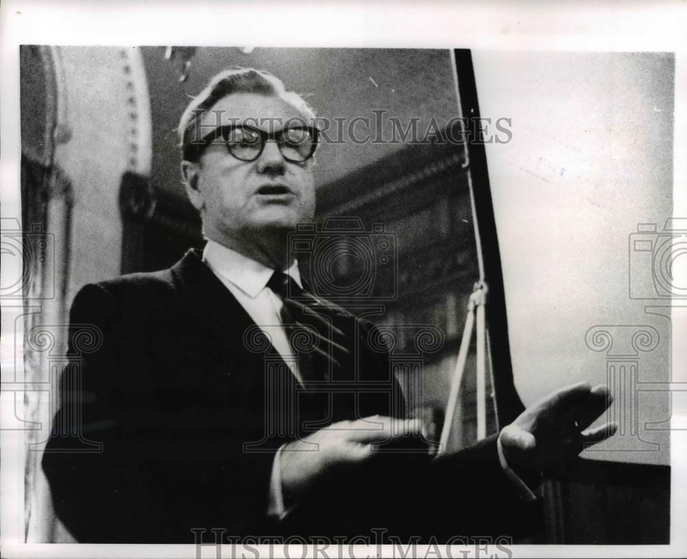 1970 Press Photo New York Governor Nelson Rockefeller During Budget Speech - Historic Images