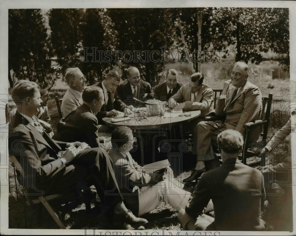 1936 Press Photo President Roosevelt at Press Conference - Historic Images