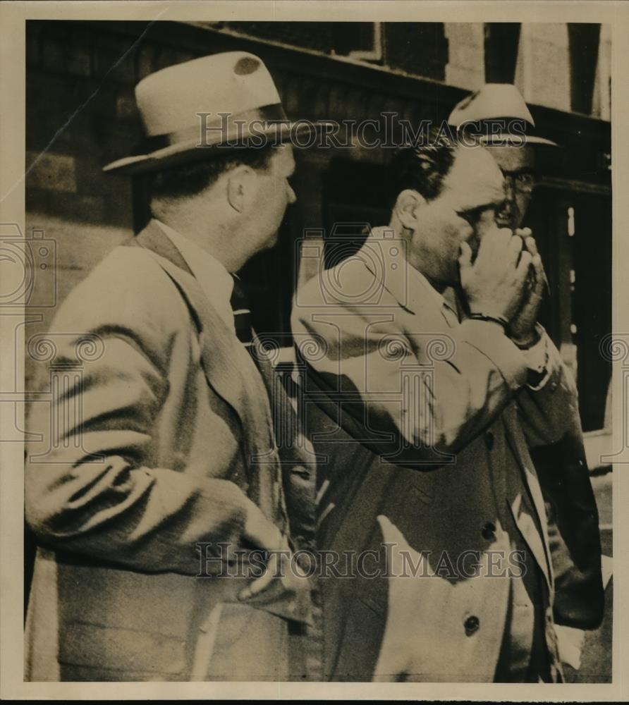 1952 Press Photo Robbery Suspect Cyriano Jerry Meola of Revere Arrested Boston - Historic Images