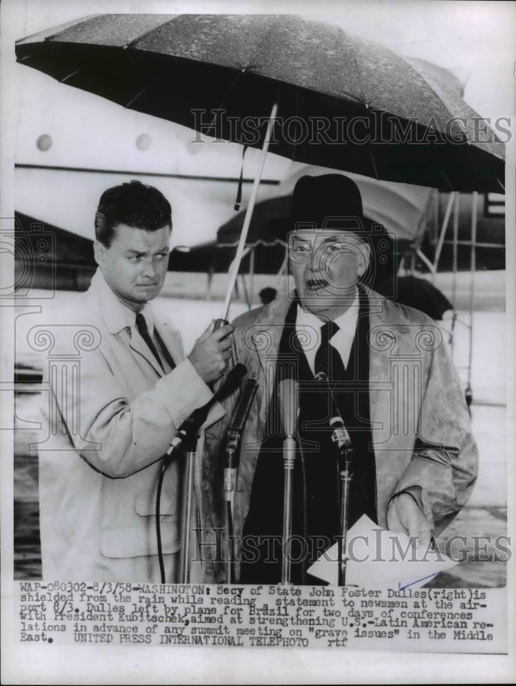 1958 Press Photo Secretary of State John Foster Dulles &amp; Reporter - Historic Images