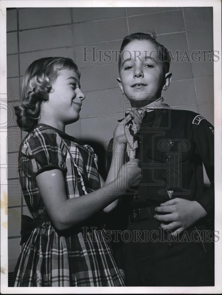 1960 Press Photo Donna Paulus and Scott Miller at Lakewood Franklin School. - Historic Images