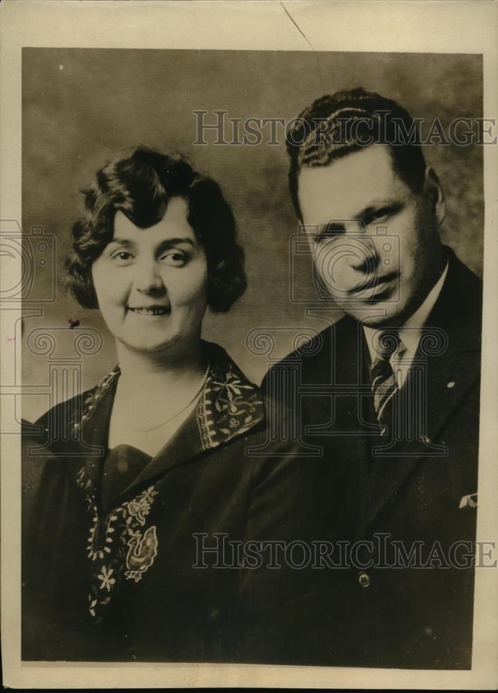 1934 Press Photo Arthur Carford Sued for $100,000 by Hungarian Pastor Love Theif - Historic Images