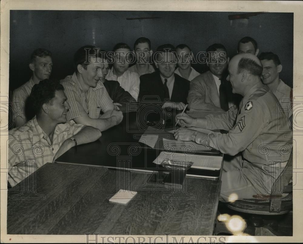 1945 Press Photo Group of men with U.S. Army Officer. - nee56842 - Historic Images