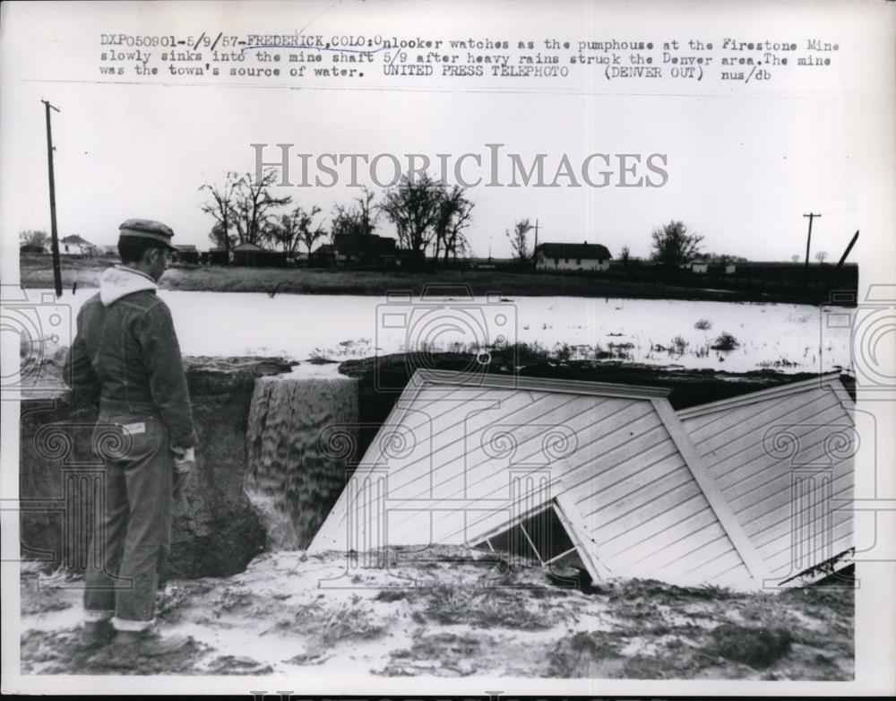 1957 Press Photo Frederick Colorado Firestone Mine sinks into mine shaft rain - Historic Images