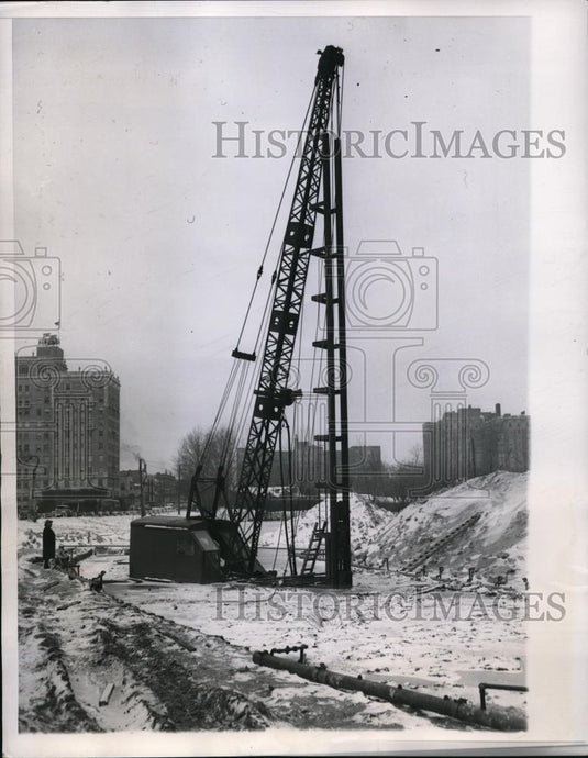 1950 Press Photo Chicago Under Frozen Conditions And Slush, Lake Michigan - Historic Images