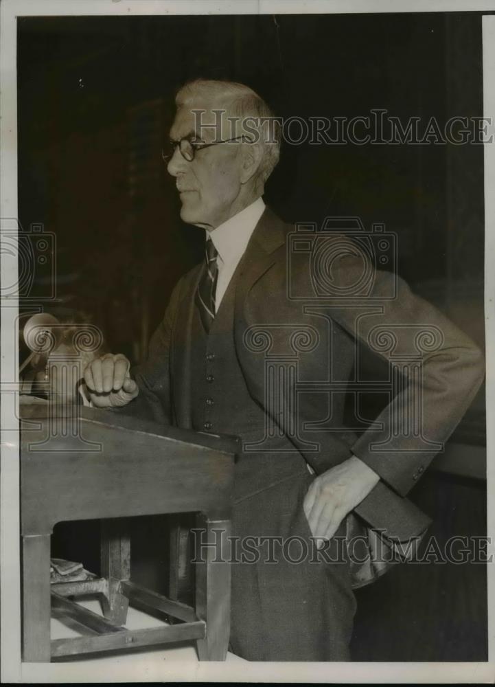 1936 Press Photo Dr. Francis E. Townsend explaining the old age pension plan. - Historic Images