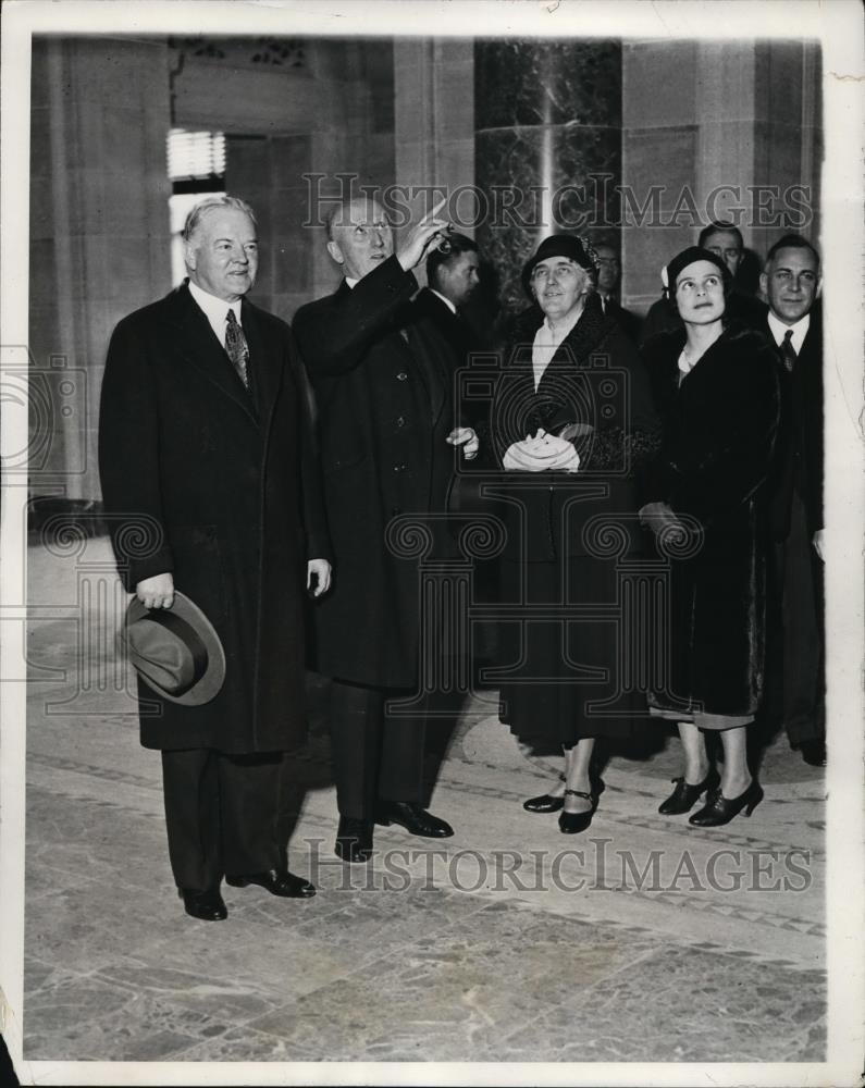 1932 Press Photo Robert P Lamont, Department Of Commerce In Washington DC. - Historic Images