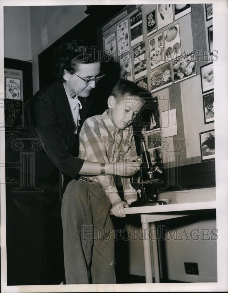 1956 Press Photo Miss Priscilla Pearl and Charles Hart. - nee48661 - Historic Images