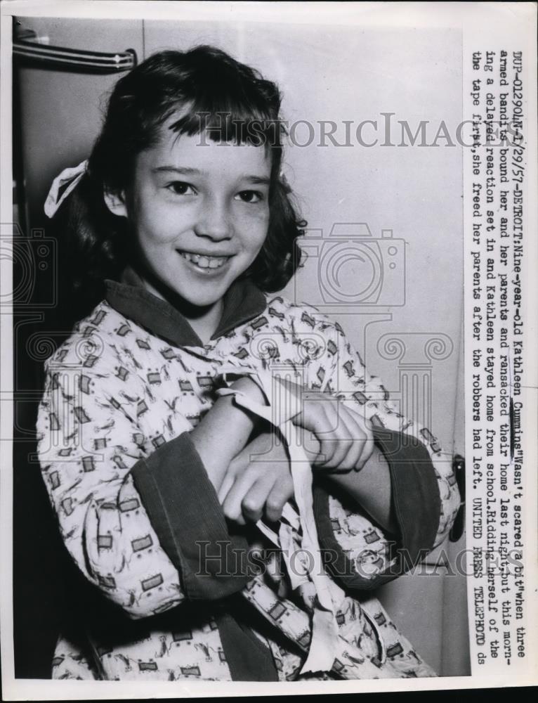 1957 Press Photo Girl Kathleen Cummins Escaped After Home Invasion, Detroit - Historic Images