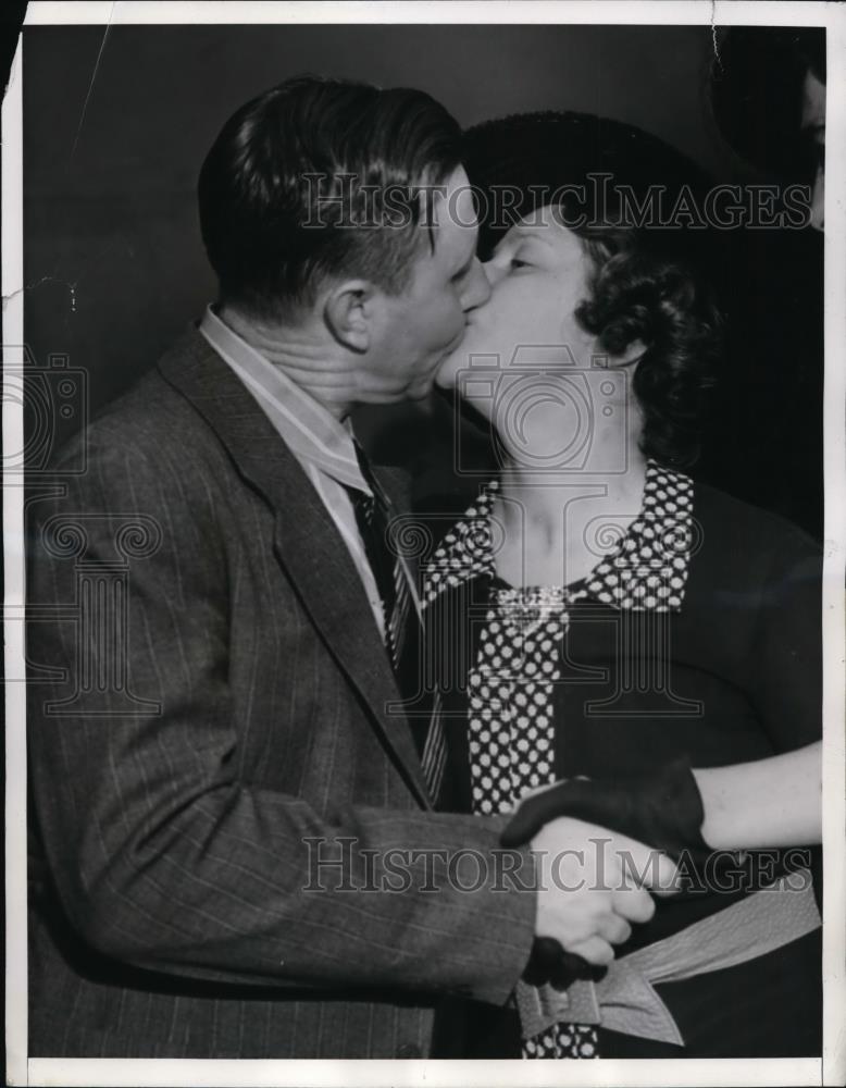 1940 Press Photo Harry Blosdale Florida Chain Gang fugitive, free man - Historic Images