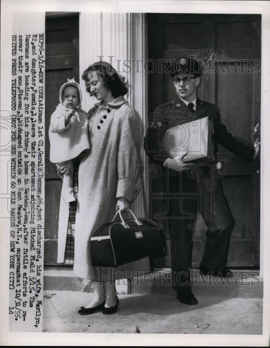 1956 Press Photo Airman 1st Colonel Gerald Dammon, Wife Marilyn & Daughter Pam - Historic Images