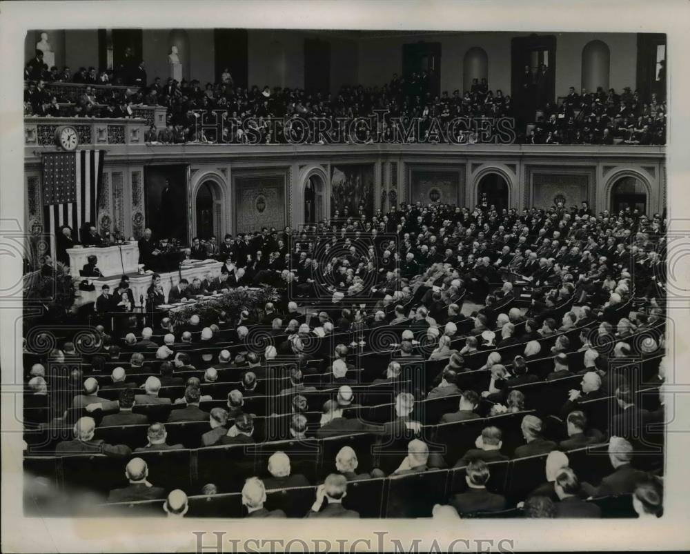 1939 Press Photo President Roosevelt Speaks from Rostrum in CongressionalSession - Historic Images