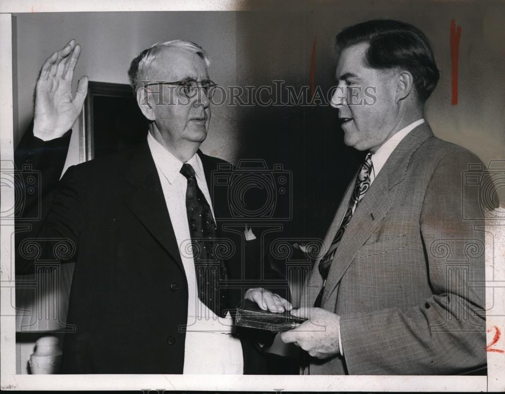 1947 Press Photo Congressman Louis Ludlow, Rep. Ray J. Madden Sworn in - Historic Images