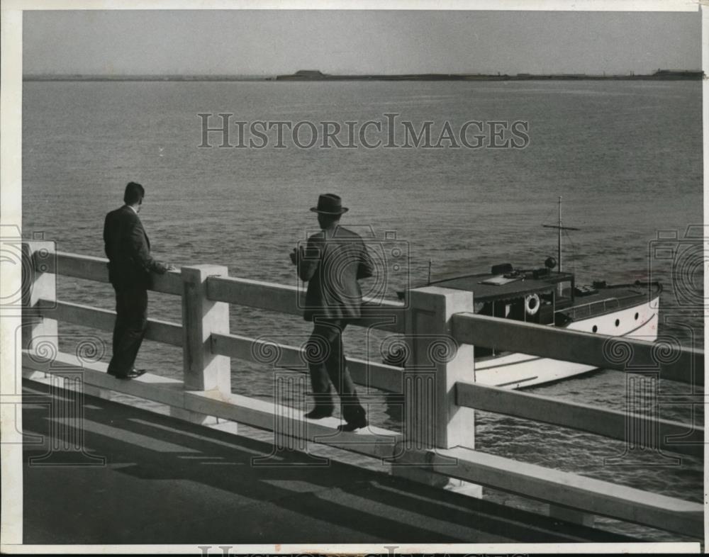 1933 Press Photo San Francisco Bay near the San Mateo Calif. Bridge. - nee49764 - Historic Images