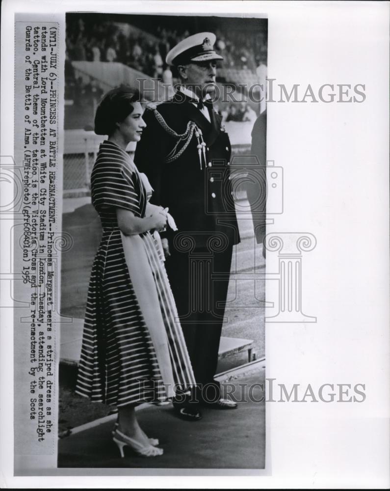 1966 Press Photo Princess Margaret with Lord Mounbatten at White City Stadium - Historic Images