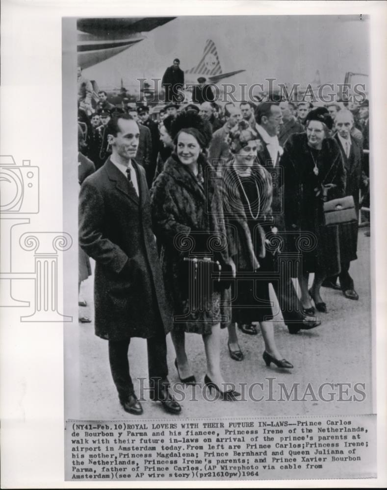 1964 Press Photo Prince Carlos de Bourbon with his fiancee Princess Irene - Historic Images