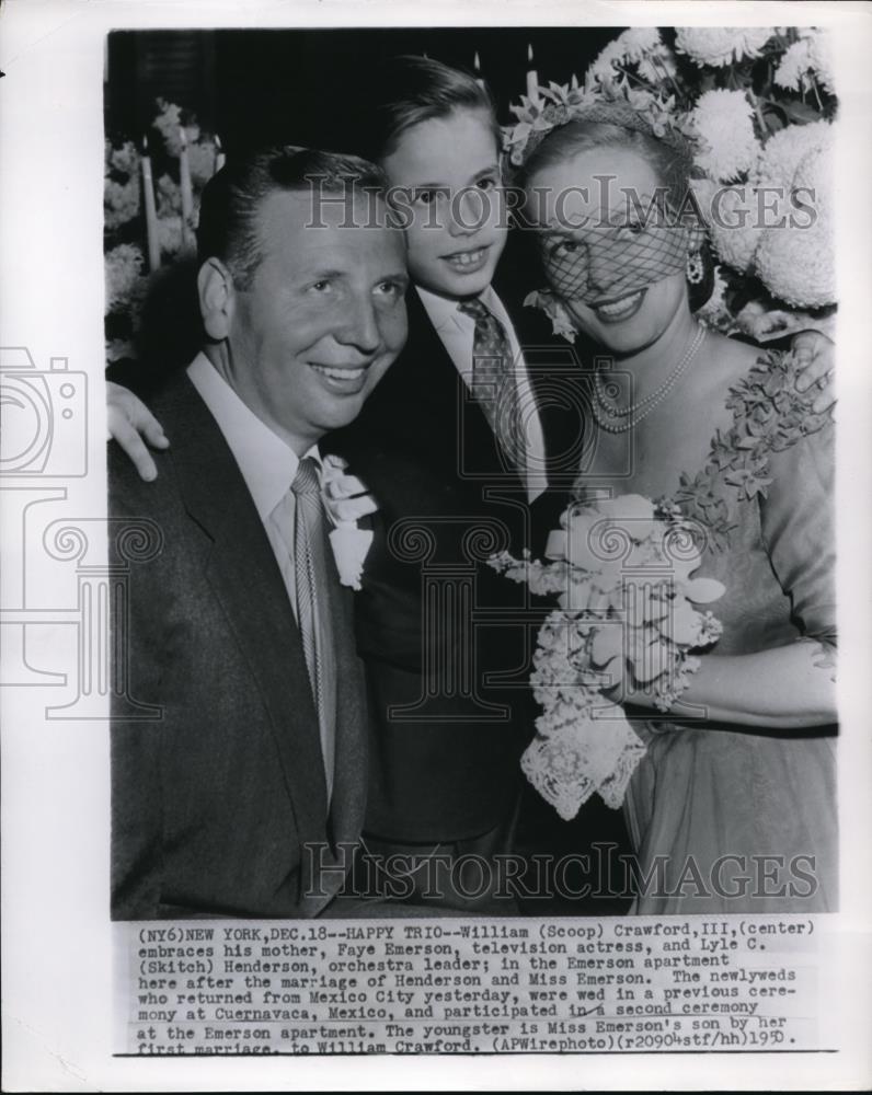 1950 Press Photo TV actress, Faye Emerson, Henderson and Lyle after the wedding - Historic Images