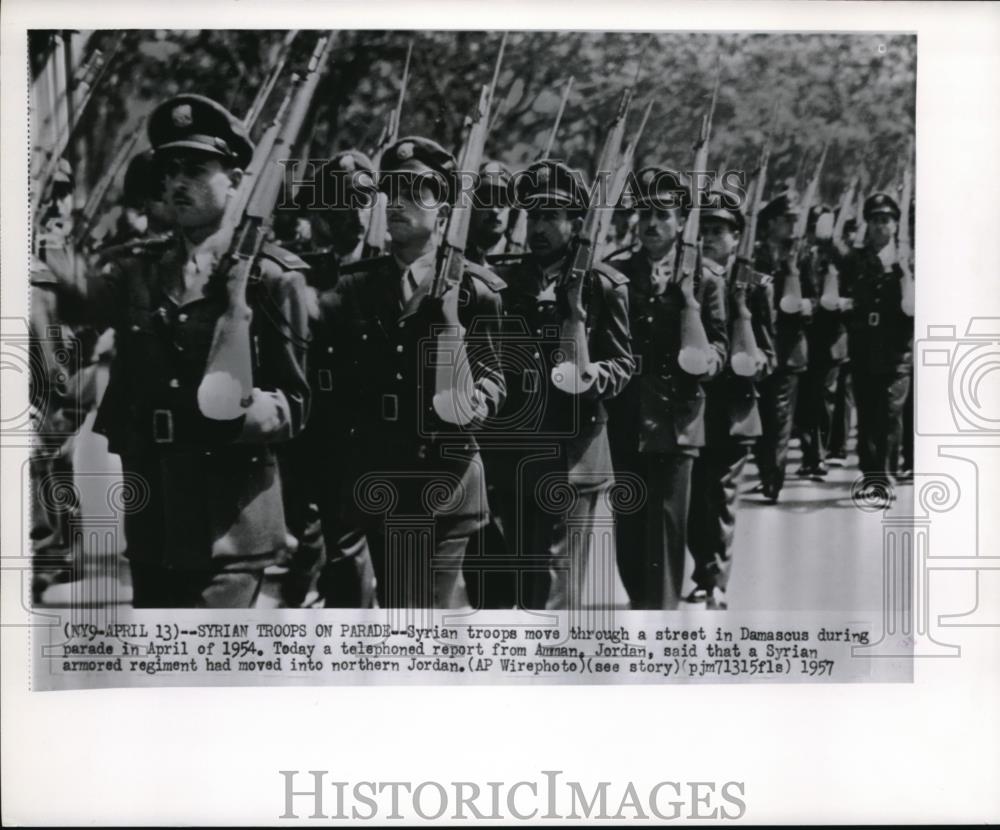 1957 Press Photo Syrian troops in Damascus during parade in April of 1954 - Historic Images