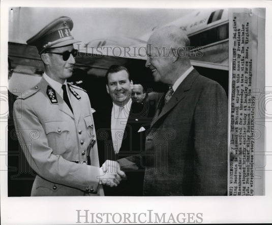 1959 Press Photo King Baudouin of Belguim welcomed by President Eisenhower. - Historic Images