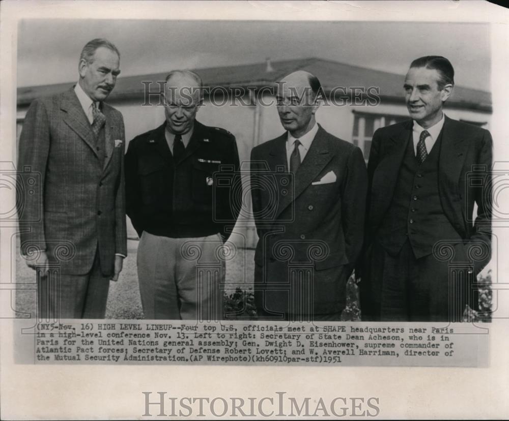 1951 Press Photo Four top U.S officials meet a shape headquarters near Paris - Historic Images