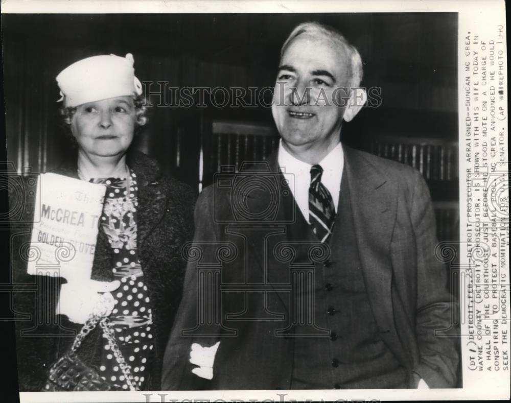 1940 Press Photo Duncan Mc Crea Wayne, County prosecutor with his wife - Historic Images