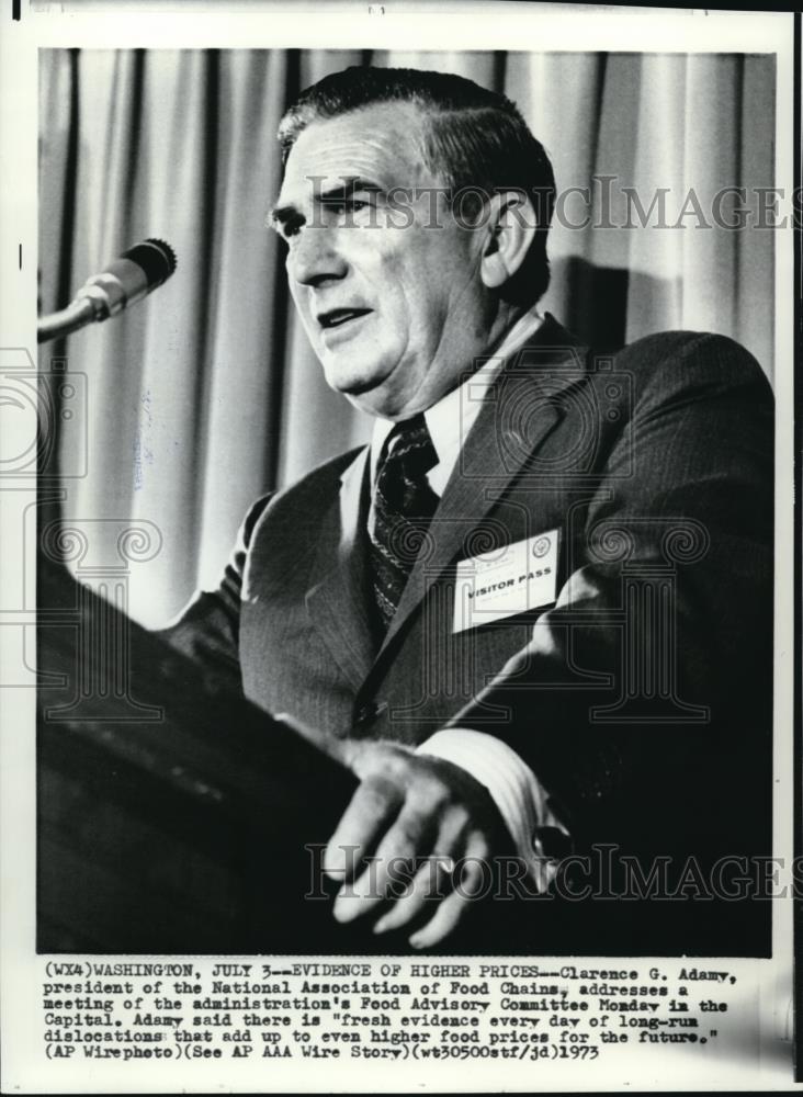 1973 Press Photo Clarence G.Adamy Addresses a Meeting at Food Advisory Comm. - Historic Images