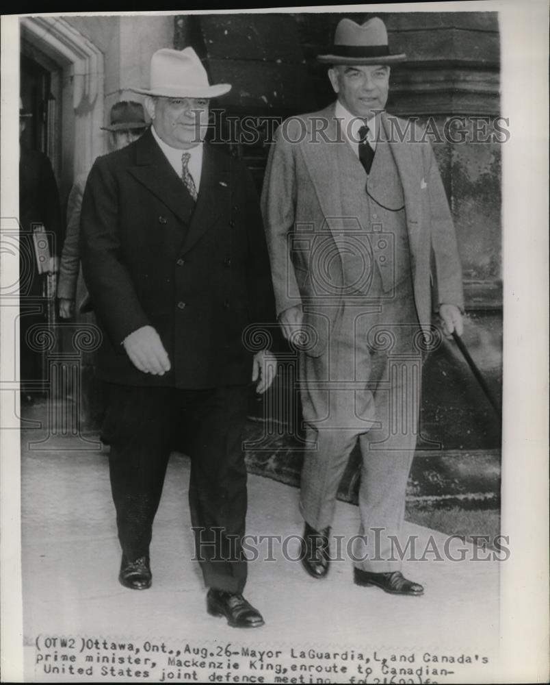 1940 Press Photo Mayor LaGuardi and Canada's Prime Minister MacKenzie - Historic Images