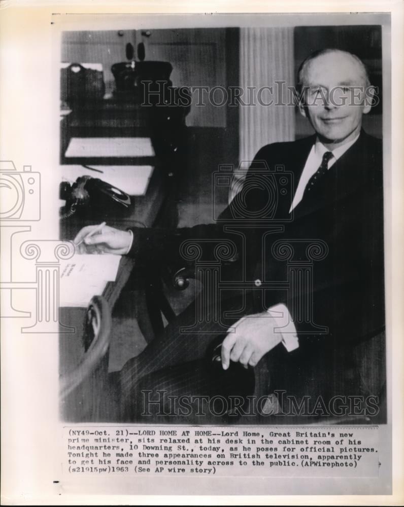 1963 Press Photo British Prime Minister Sir Alec Douglas-Home in London - Historic Images